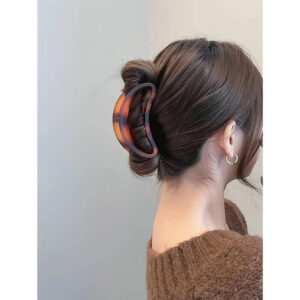 Nobrand - Presilha Piranha de Cabelo Meia Lua Vazada Marrom Degradê